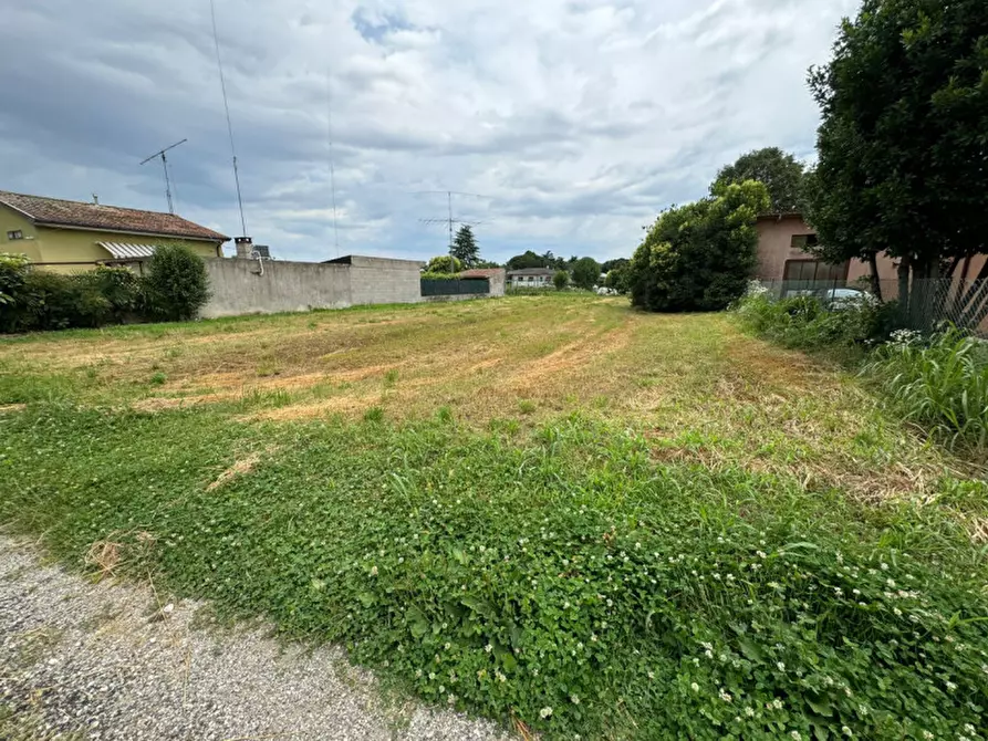 Immagine 5 di Terreno in vendita  in Str. Vecchia di Terenzano a Udine