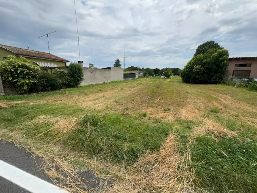 Immagine 5 di Terreno in vendita  in Str. Vecchia di Terenzano a Udine