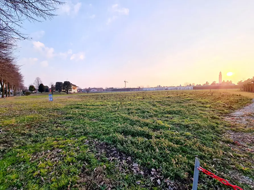 Immagine 5 di Terreno in vendita  in via Caporala a Borgo Veneto