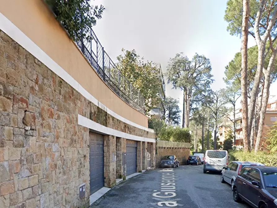 Immagine 1 di Casa bifamiliare in vendita  in Via Giuseppe Vaccari a Roma