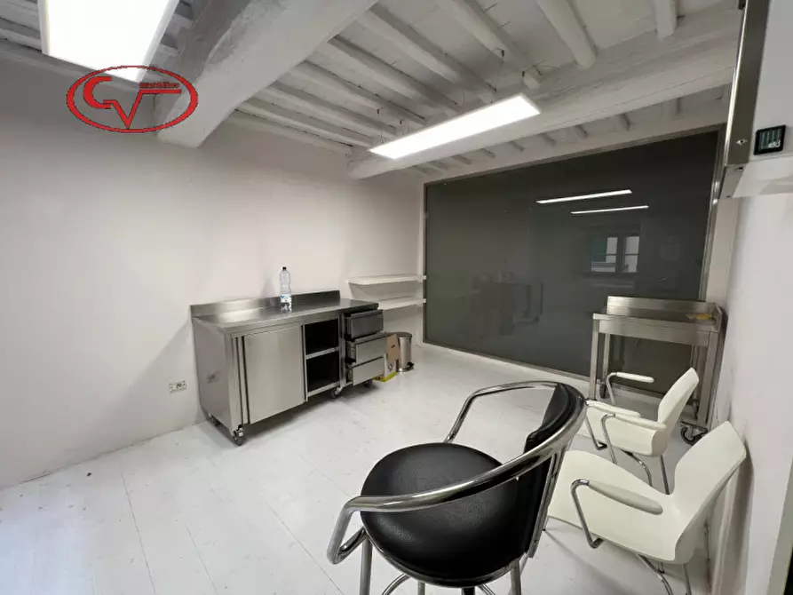 Immagine 9 di Ufficio in vendita  in via roma a Montevarchi