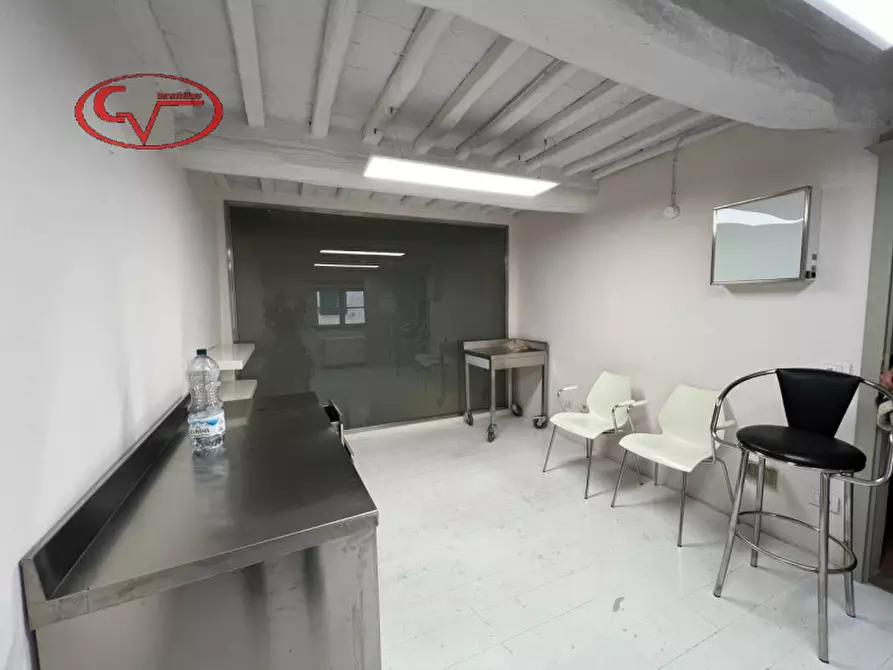 Immagine 10 di Ufficio in vendita  in via roma a Montevarchi