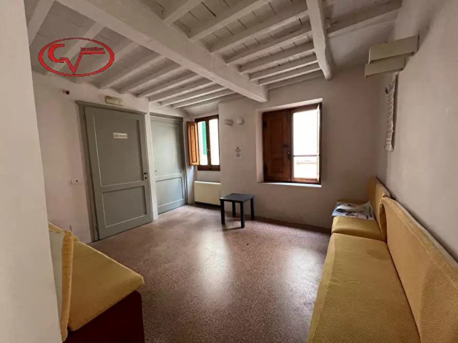 Immagine 11 di Ufficio in vendita  in via roma a Montevarchi