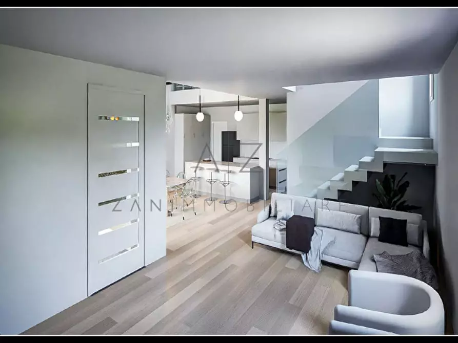 Immagine 3 di Villa in vendita  in Via Pigafetta a Castelfranco Veneto