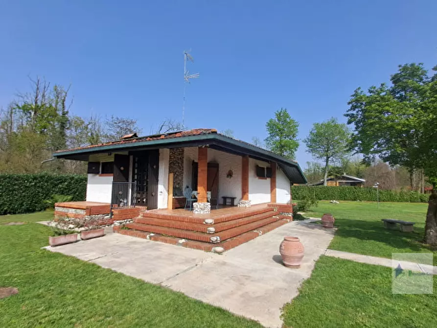 Immagine 24 di Villa in vendita  a Robecchetto Con Induno