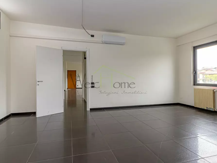 Immagine 8 di Ufficio in affitto  in Via Fermi a Orsenigo