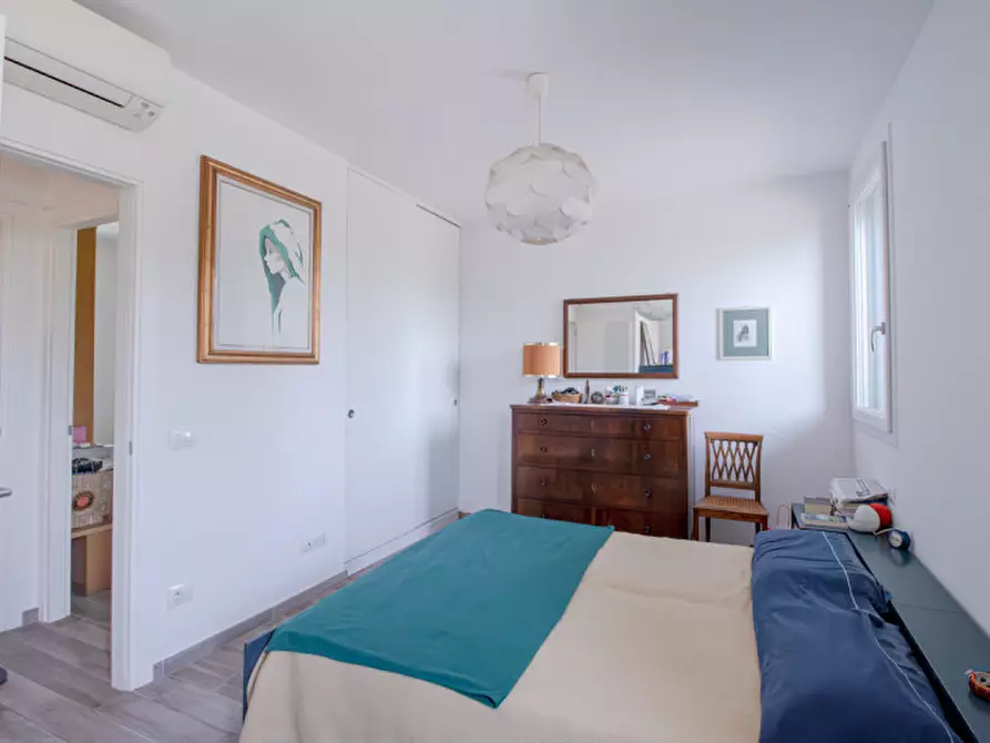 Immagine 12 di Casa trifamiliare in vendita  in VIA ZUCCHI 5 a San Lazzaro Di Savena