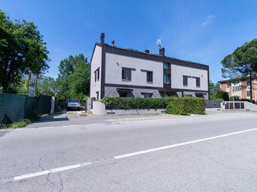 Immagine 18 di Casa trifamiliare in vendita  in VIA ZUCCHI 5 a San Lazzaro Di Savena