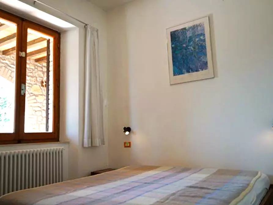 Immagine 3 di Villa in vendita  a Tuoro Sul Trasimeno