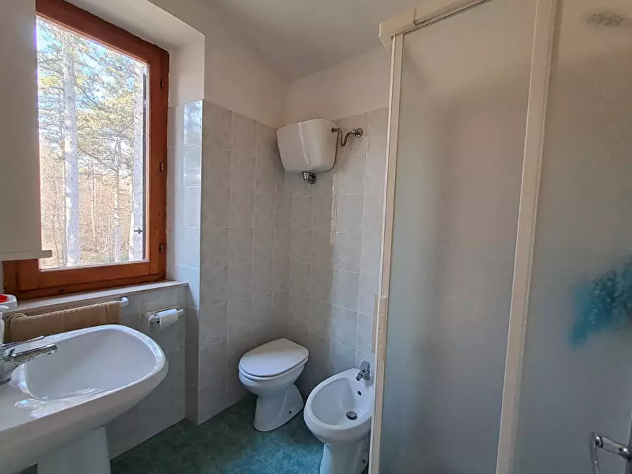 Immagine 17 di Villa in vendita  a Tuoro Sul Trasimeno