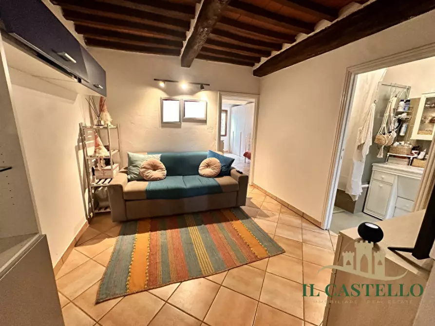 Immagine 4 di Appartamento in vendita  in Via Santa Maria a Castiglione Del Lago