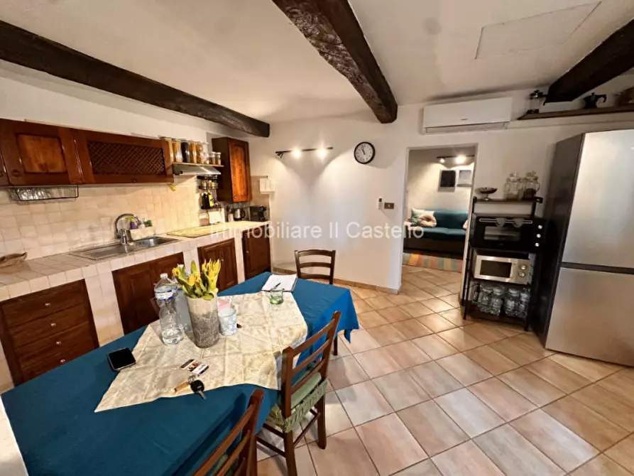 Immagine 4 di Appartamento in vendita  in Via Santa Maria a Castiglione Del Lago