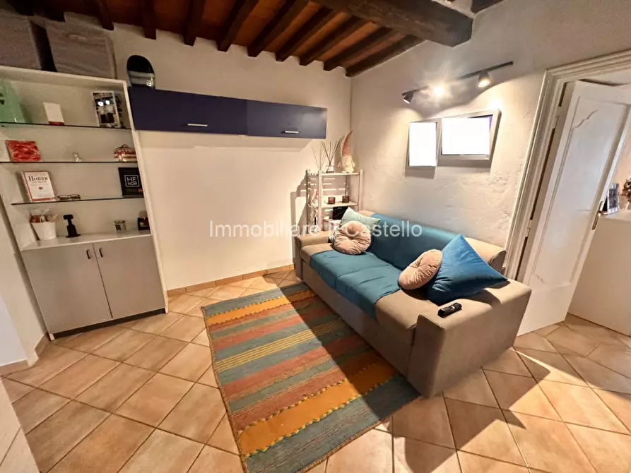 Immagine 8 di Appartamento in vendita  in Via Santa Maria a Castiglione Del Lago