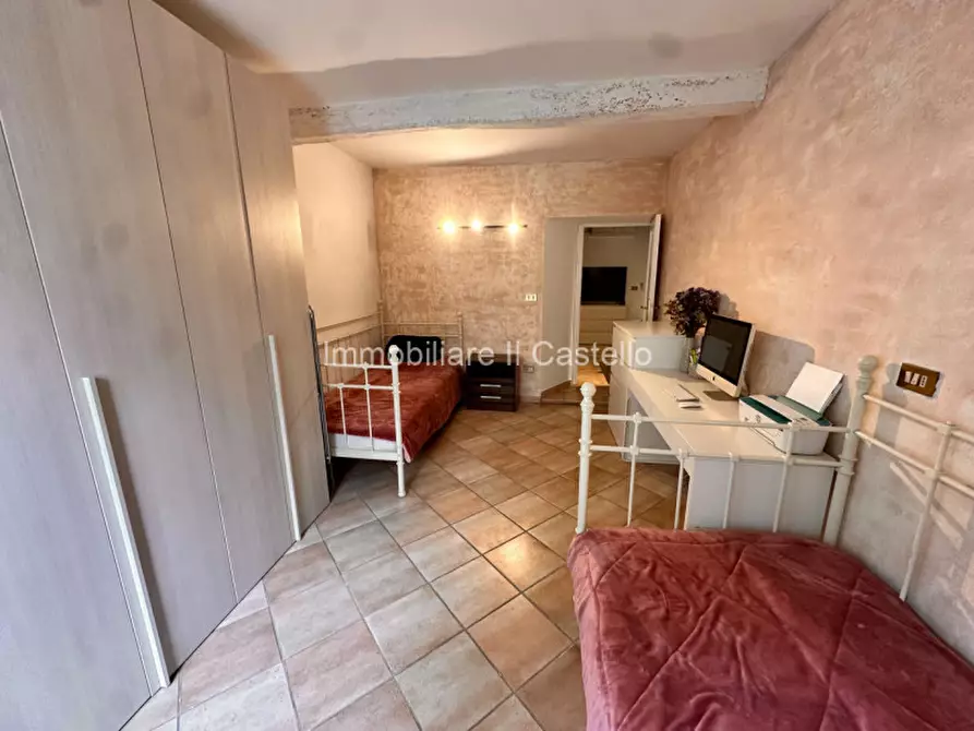 Immagine 11 di Appartamento in vendita  in Via Santa Maria a Castiglione Del Lago