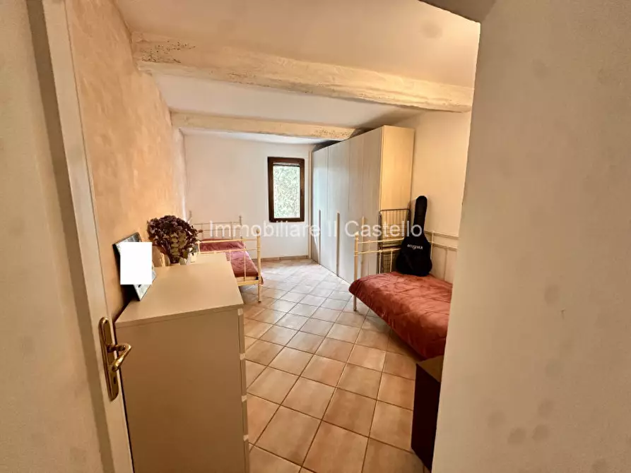 Immagine 13 di Appartamento in vendita  in Via Santa Maria a Castiglione Del Lago