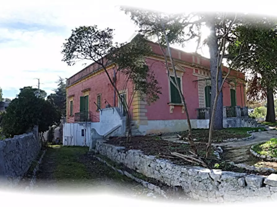 Immagine 5 di Villa in vendita  a Fasano