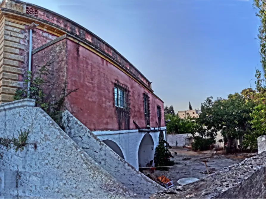 Immagine 8 di Villa in vendita  a Fasano