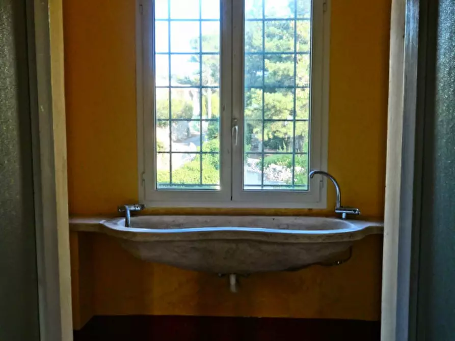 Immagine 25 di Villa in vendita  a Fasano