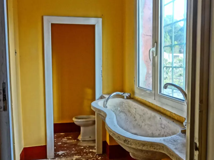 Immagine 26 di Villa in vendita  a Fasano