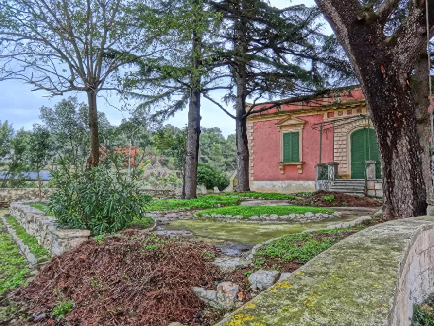 Immagine 43 di Villa in vendita  a Fasano