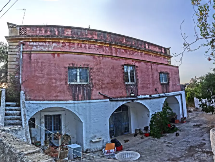 Immagine 45 di Villa in vendita  a Fasano