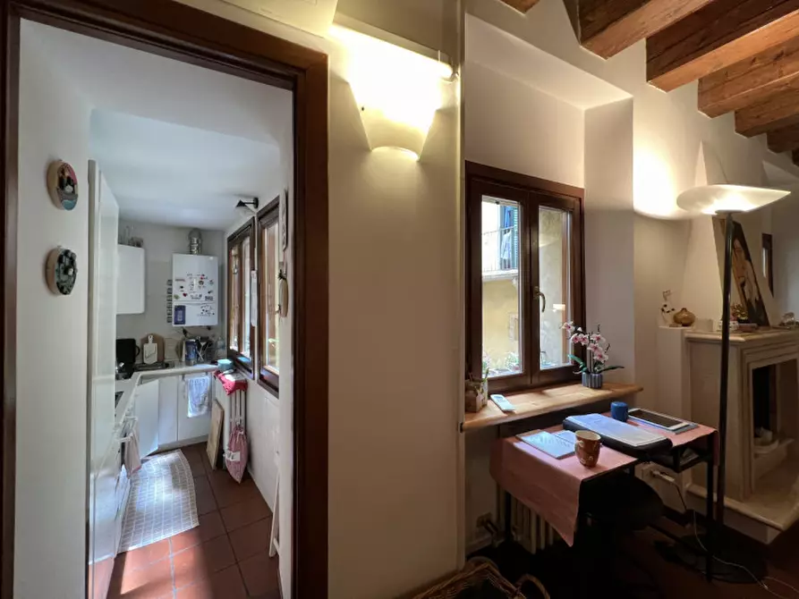 Immagine 8 di Appartamento in affitto  a Verona