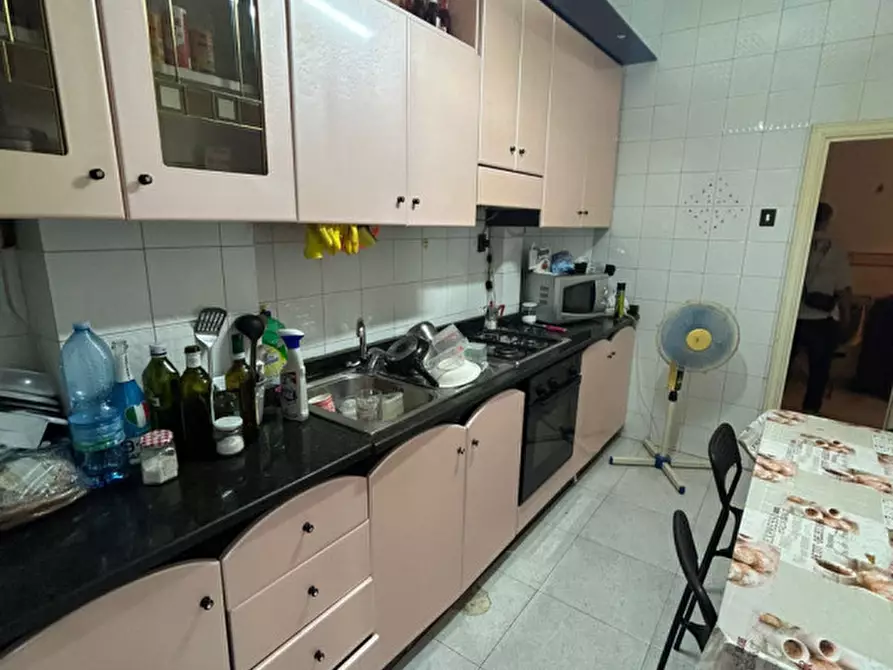 Immagine 2 di Appartamento in affitto  in Vico dei Zuroli, 6 a Napoli