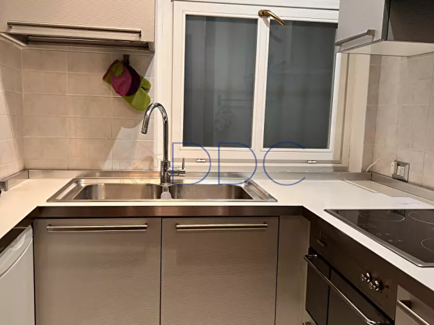 Immagine 10 di Appartamento in affitto  in Corso Giacomo Matteotti 13 a Torino