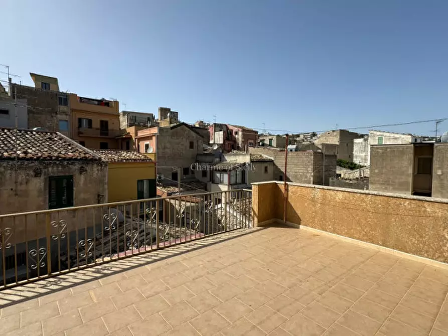 Immagine 2 di Casa indipendente in vendita  in Vicolo Spagnuolo a Modica