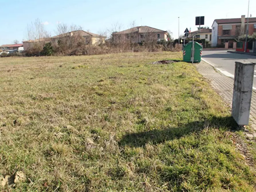 Immagine 5 di Terreno in vendita  a Santa Maria Di Sala