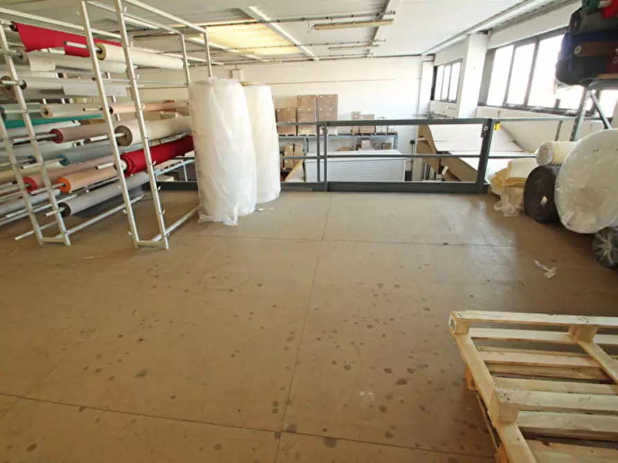 Immagine 11 di Capannone industriale in vendita  a Santa Maria Di Sala