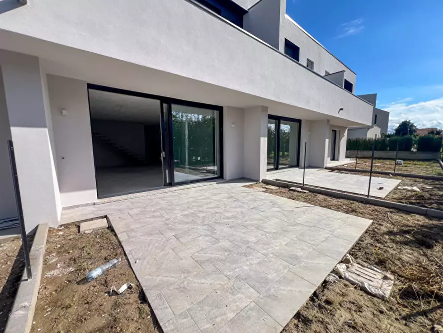 Immagine 11 di Casa quadrifamiliare in vendita  a Legnaro