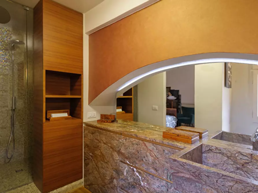 Immagine 27 di Attico in vendita  a Bologna