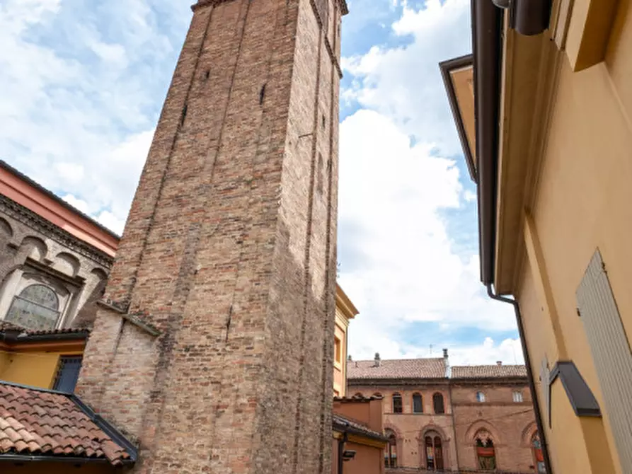 Immagine 30 di Attico in vendita  a Bologna