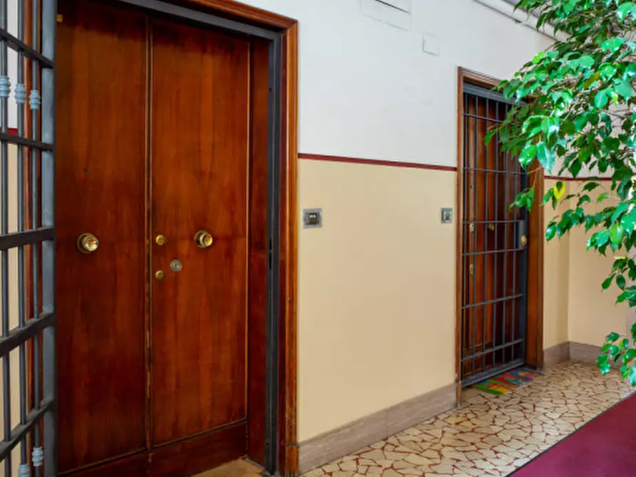 Immagine 13 di Appartamento in vendita  in Viale Oriani 33 a Bologna