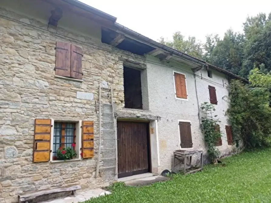Immagine 1 di Rustico / casale in vendita  in Via Ierte a Borgo Valbelluna