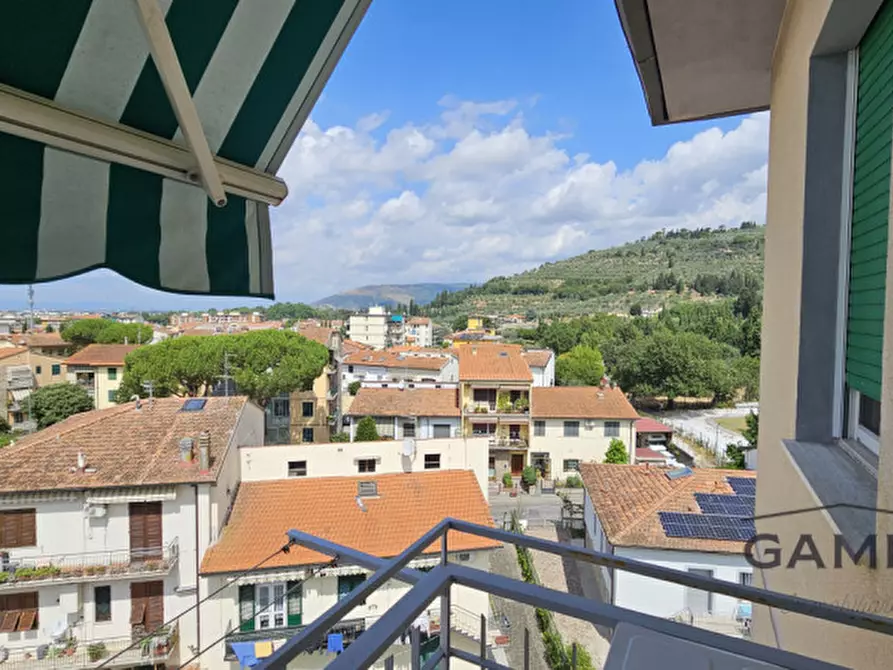 Immagine 21 di Appartamento in vendita  a Sesto Fiorentino