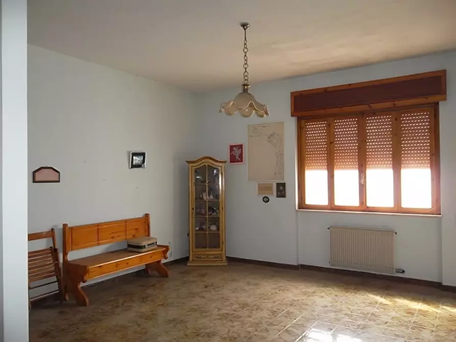 Immagine 1 di Appartamento in vendita  in Via Cairoli a Parabita