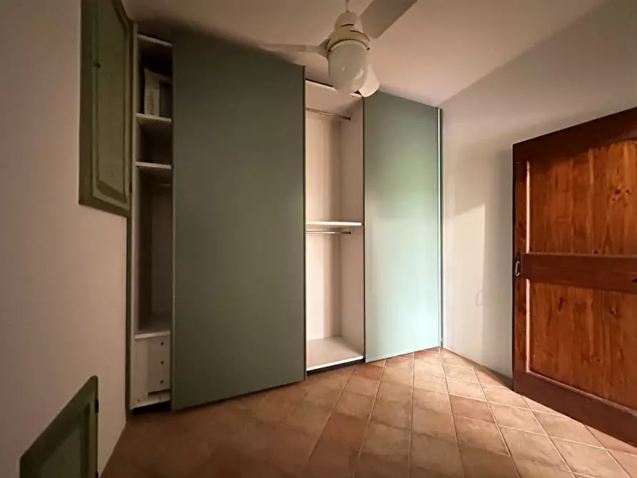 Immagine 21 di Appartamento in vendita  a Fratte Rosa