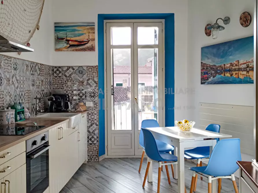 Immagine 2 di Appartamento in vendita  in Via Leonardo da Vinci a La Maddalena