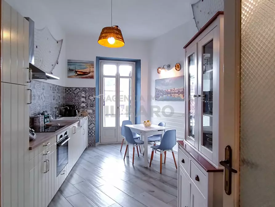 Immagine 3 di Appartamento in vendita  in Via Leonardo da Vinci a La Maddalena