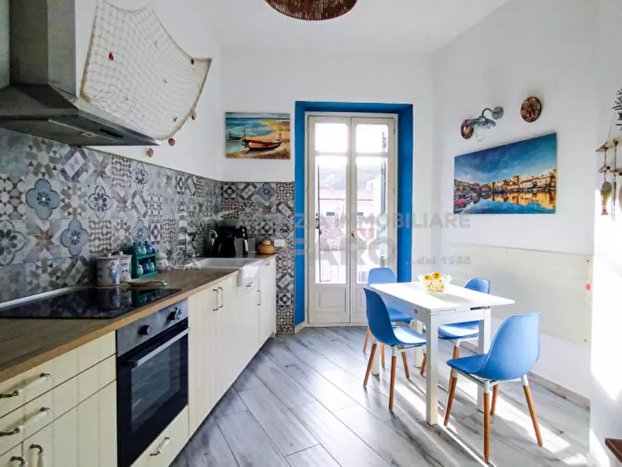 Immagine 4 di Appartamento in vendita  in Via Leonardo da Vinci a La Maddalena