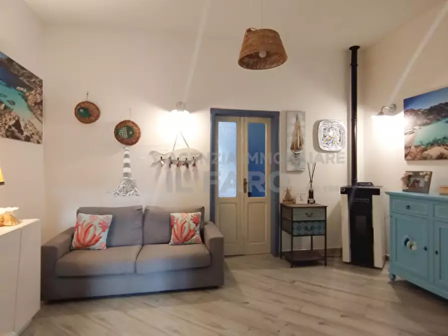 Immagine 5 di Appartamento in vendita  in Via Leonardo da Vinci a La Maddalena