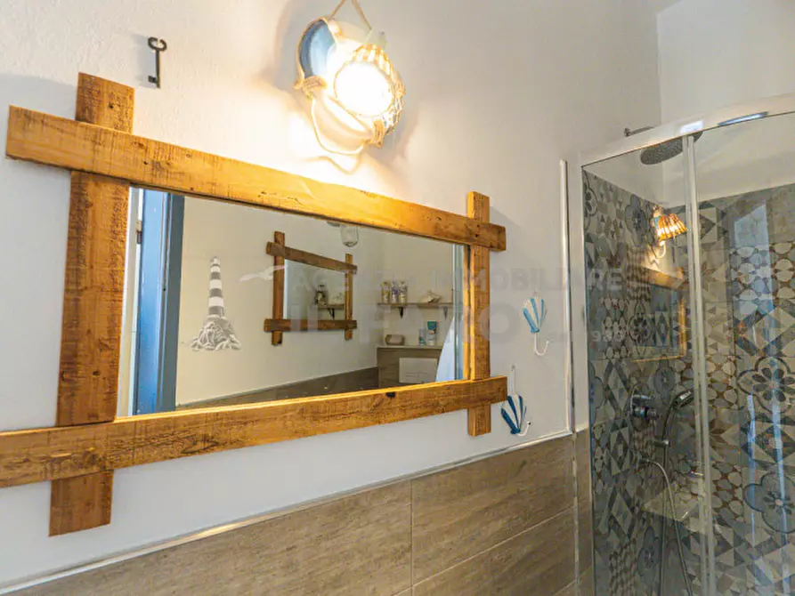 Immagine 12 di Appartamento in vendita  in Via Leonardo da Vinci a La Maddalena