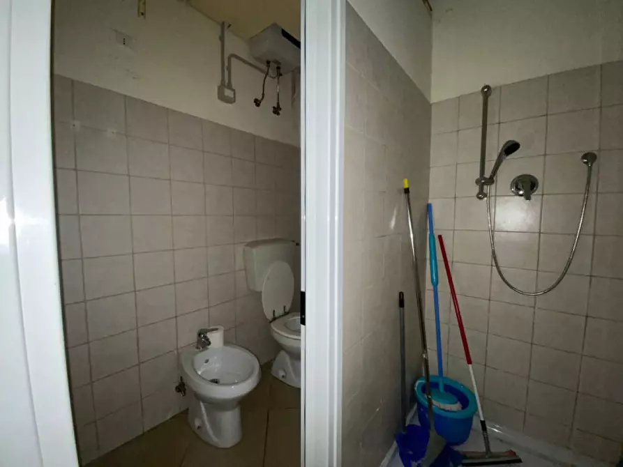 Immagine 7 di Negozio in affitto  in VIA GALLIANO a Firenze