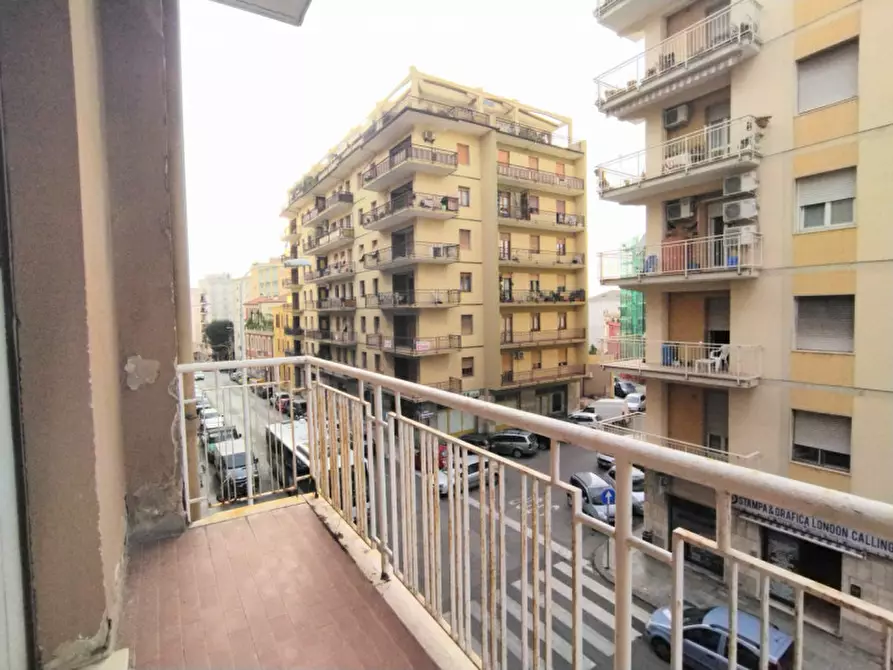 Immagine 1 di Appartamento in vendita  in via deffenu 32 a Sassari