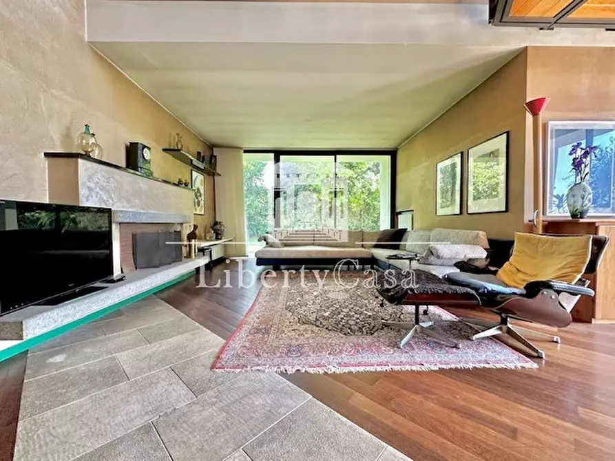 Immagine 1 di Villa in vendita  in Via Sant'anna a Salò
