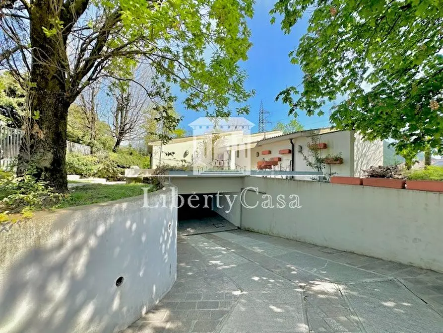 Immagine 19 di Villa in vendita  in Via Sant'anna a Salò