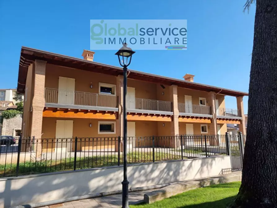 Immagine 1 di Appartamento in vendita  in Via San Germano 11 a Calcinato