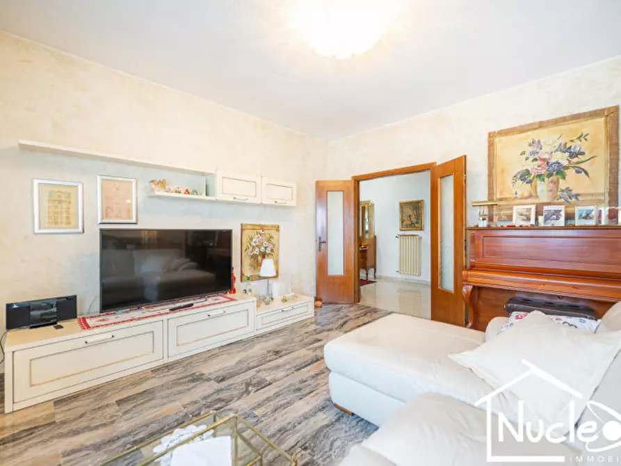 Immagine 1 di Casa bifamiliare in vendita  in corso delle terme 83 a Montegrotto Terme
